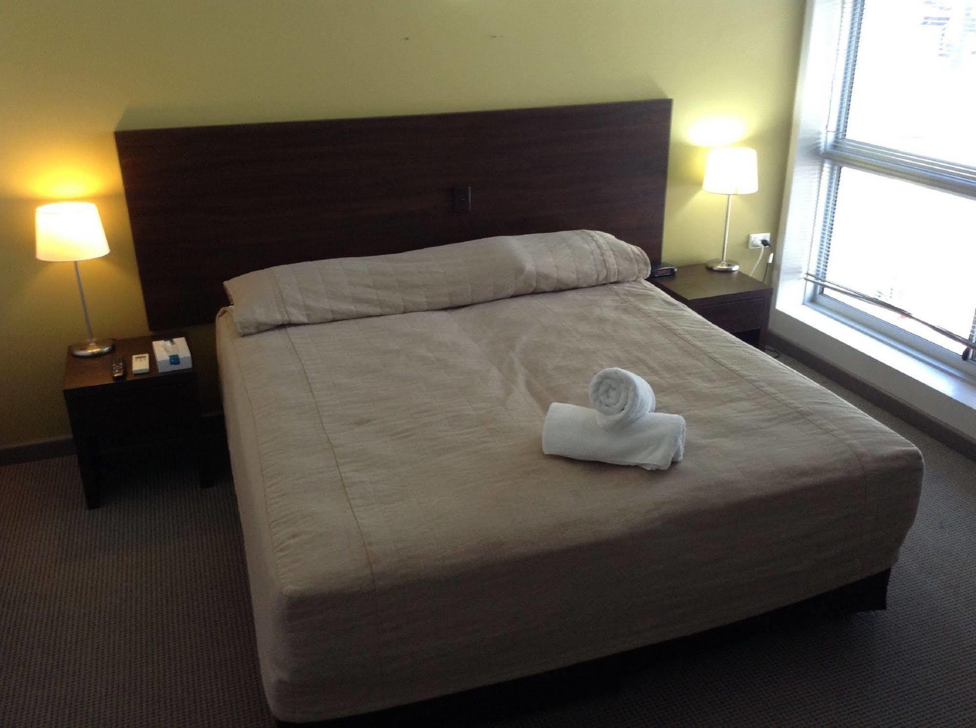 The Cavenagh Hotel Darwin Bagian luar foto
