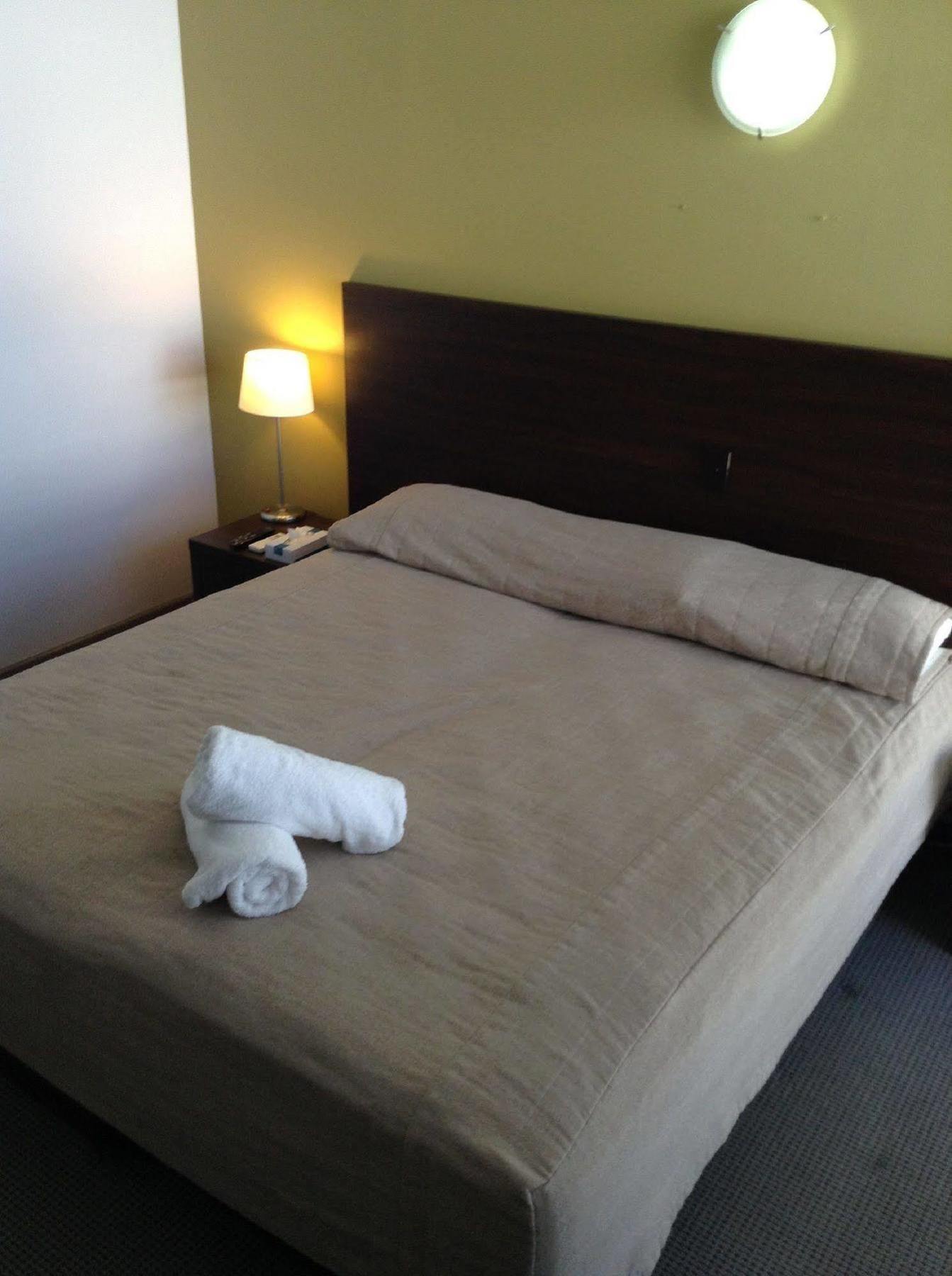The Cavenagh Hotel Darwin Bagian luar foto